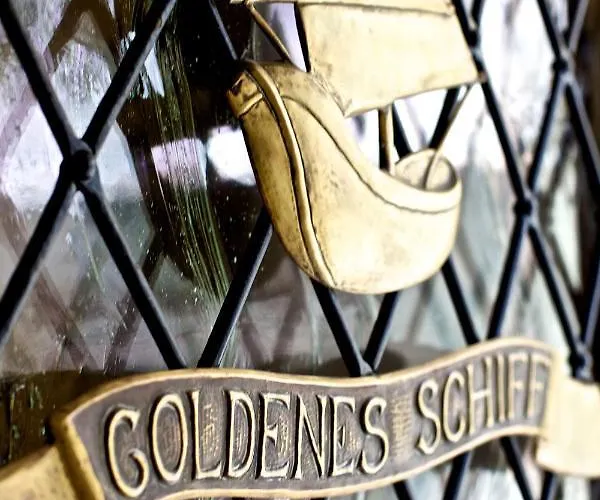 Goldenes Schiff بيت ضيافة